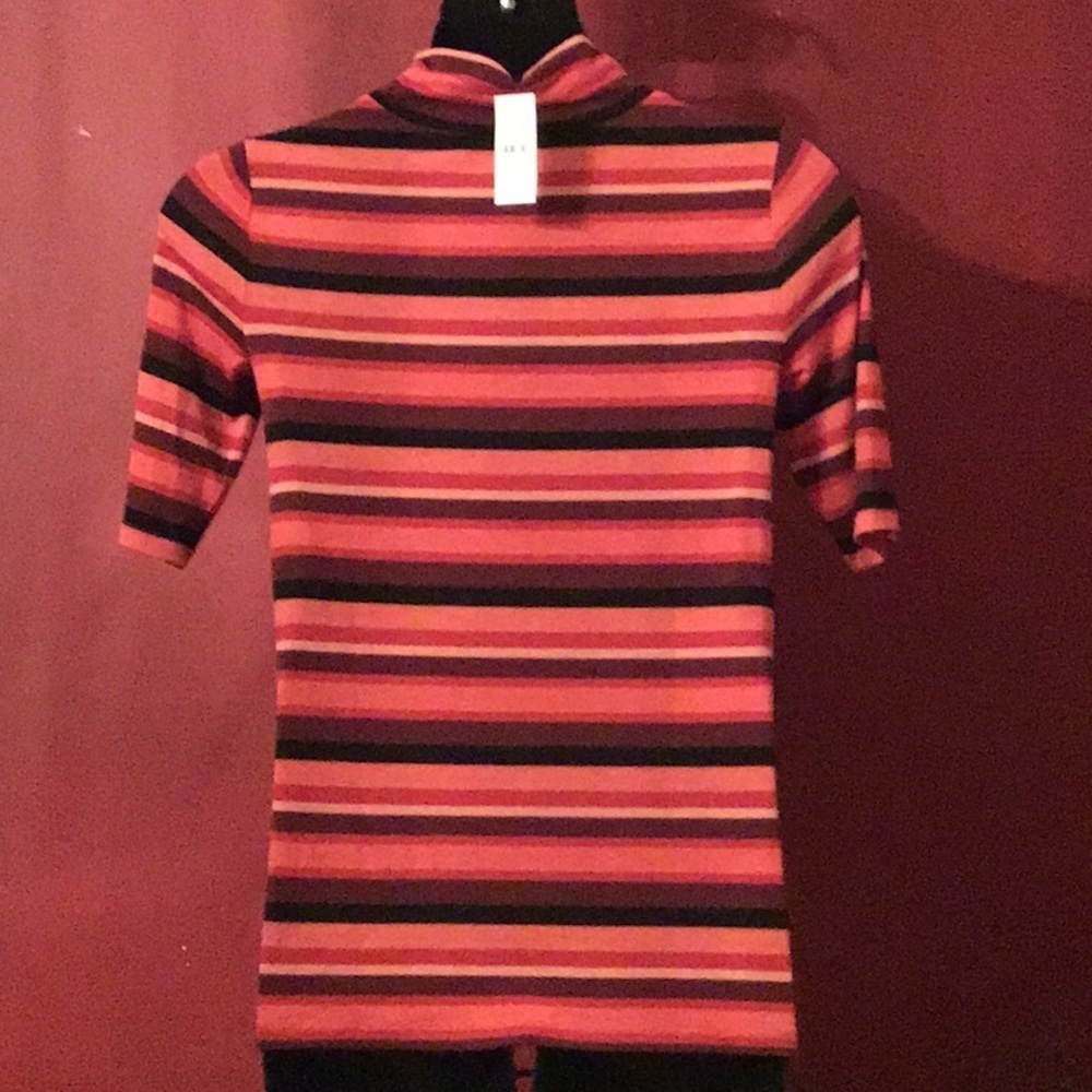 NWT LOFT TURTLENECK TOP SIZE S - Picture 3 of 4